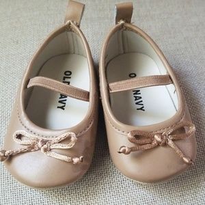 Old Navy tan baby girl ballet shoes.